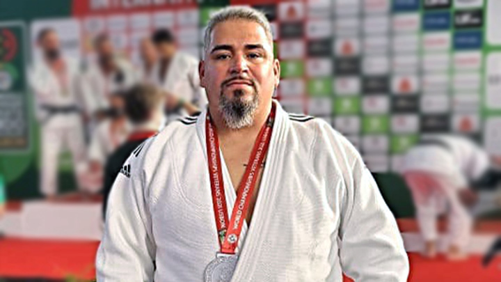 Hector with his silver medal.